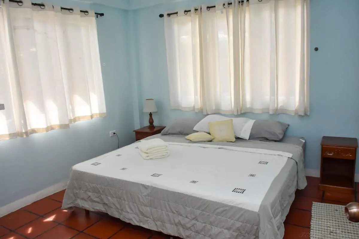 Villa Casa Clara - A Bright & Spacious Holiday Retreat Scarborough