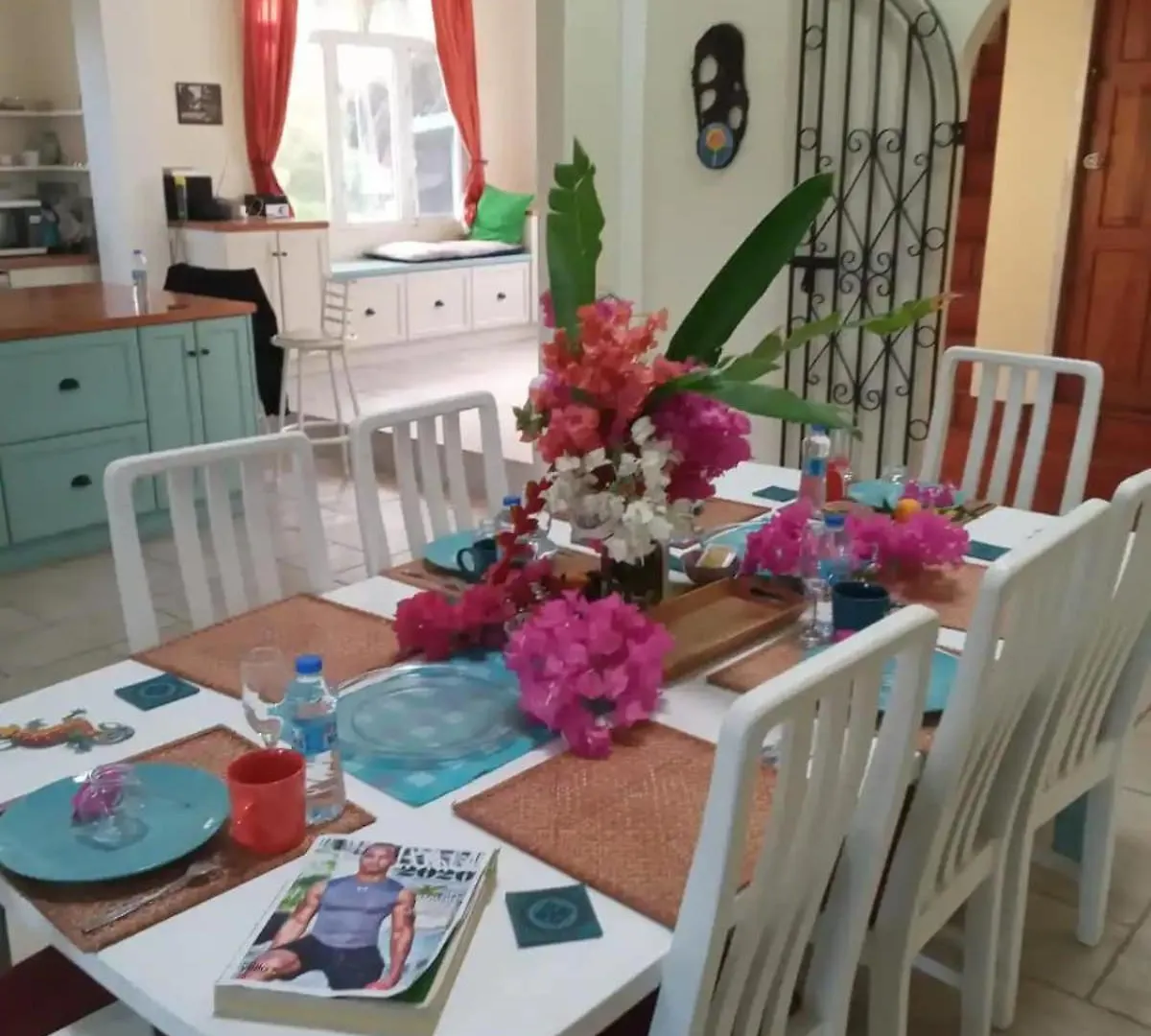Casa Clara - A Bright & Spacious Holiday Retreat Scarborough